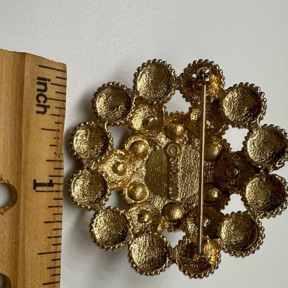 SIGNED SARAH COVENTRY LUXE RHINESTONE PEARL BROOCH - Picture 12 of 14